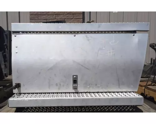 PETERBILT 387 Tool Box