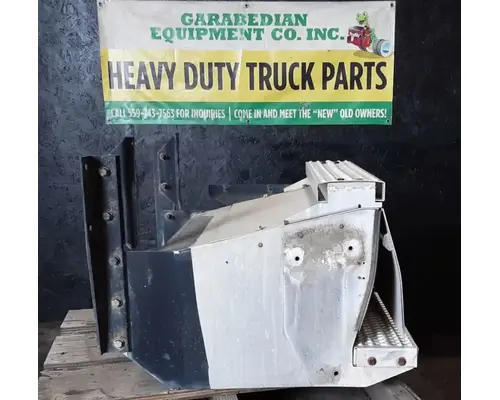 PETERBILT 387 Tool Box