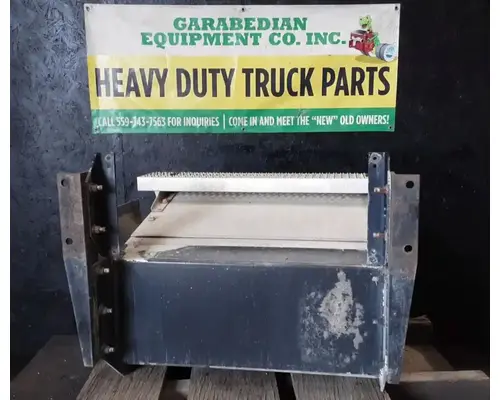 PETERBILT 387 Tool Box