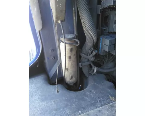 PETERBILT 387 WINDSHIELD WASHER RESERVOIR