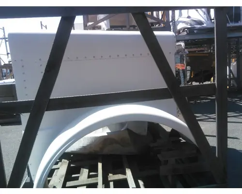 PETERBILT 388 2007-2015 HOOD