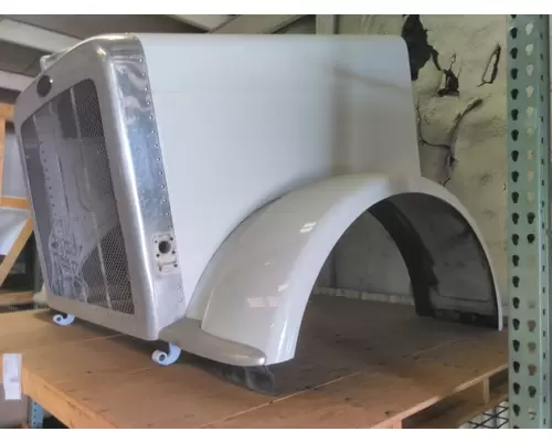 PETERBILT 388 2007-2015 HOOD
