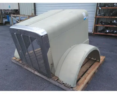 PETERBILT 388 2007-2015 HOOD