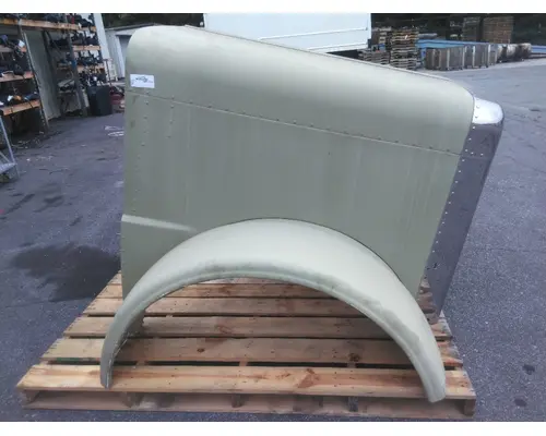 PETERBILT 388 2007-2015 HOOD