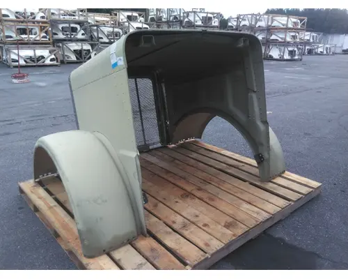 PETERBILT 388 2007-2015 HOOD