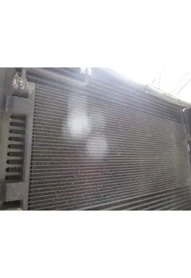 PETERBILT 388_40702 A/C Condenser