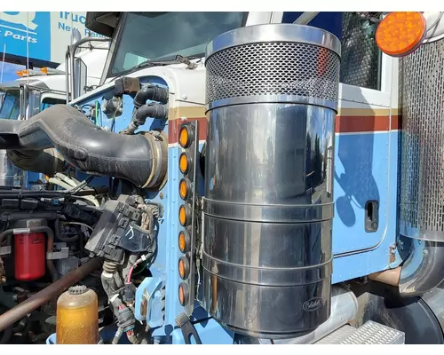 PETERBILT 388 AIR CLEANER