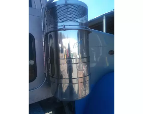 PETERBILT 388 AIR CLEANER