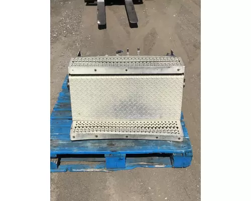 PETERBILT 388 Battery Box