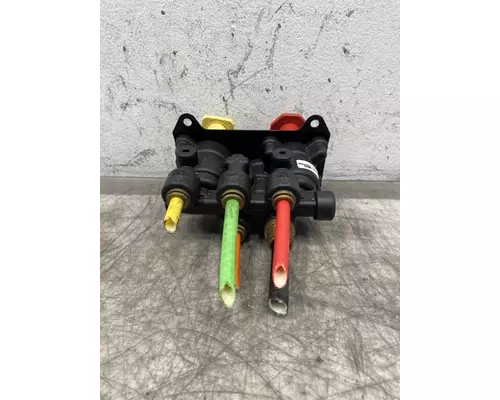 PETERBILT 388 Brake Proportioning Valve