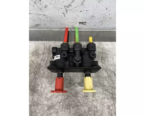 PETERBILT 388 Brake Proportioning Valve