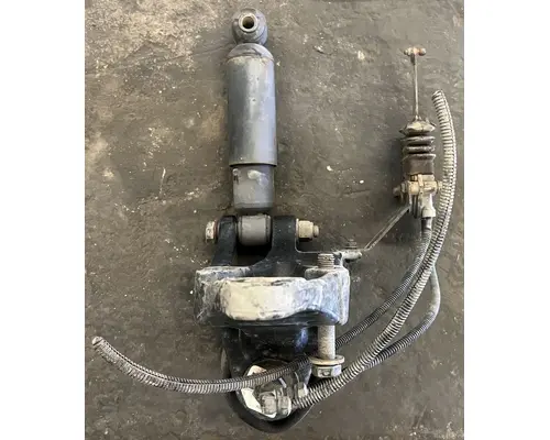 PETERBILT 388 Cab Air Ride