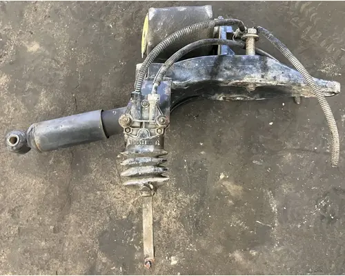 PETERBILT 388 Cab Air Ride