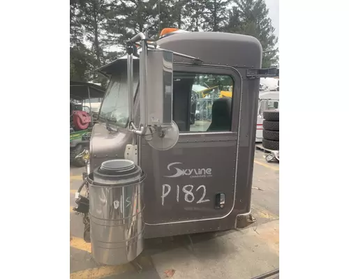 PETERBILT 388 Cab