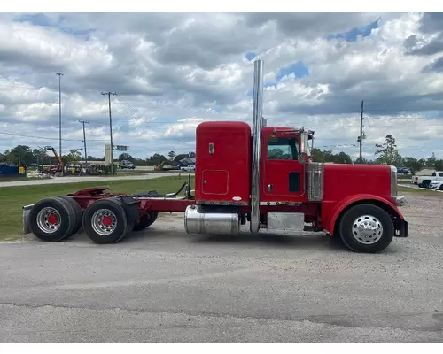 PETERBILT 388 Complete Vehicle