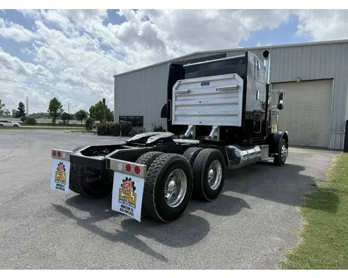 PETERBILT 388 Complete Vehicle