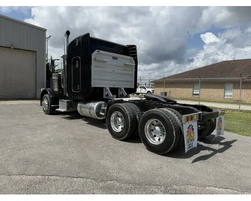 PETERBILT 388 Complete Vehicle
