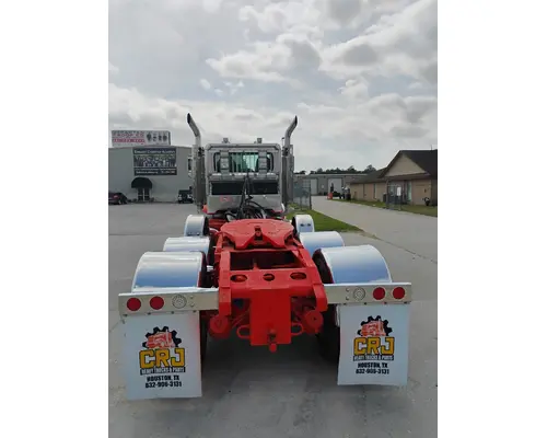 PETERBILT 388 Complete Vehicle