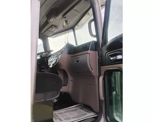 PETERBILT 388 Complete Vehicle