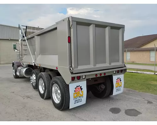 PETERBILT 388 Complete Vehicle