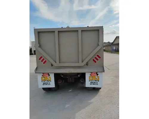 PETERBILT 388 Complete Vehicle