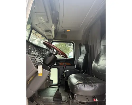 PETERBILT 388 Complete Vehicle