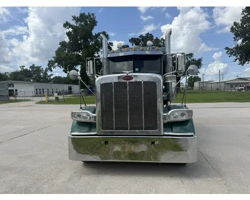 PETERBILT 388 Complete Vehicle