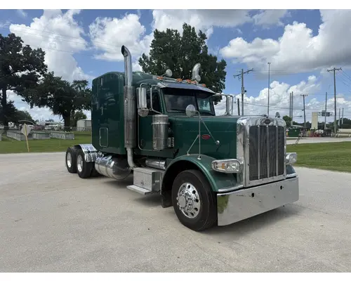 PETERBILT 388 Complete Vehicle