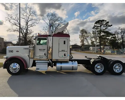 PETERBILT 388 Complete Vehicle