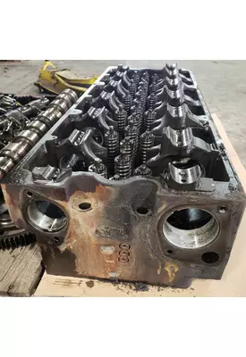 PETERBILT 388 Cylinder Head