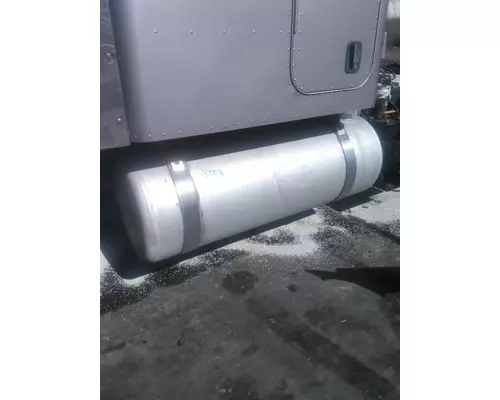 PETERBILT 388 FUEL TANK