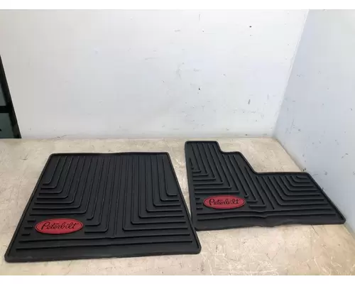 PETERBILT 388 Floor Mat