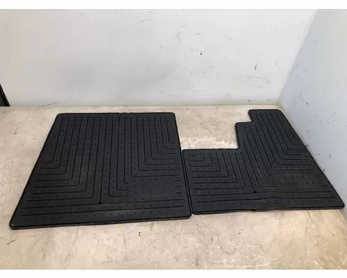 PETERBILT 388 Floor Pan
