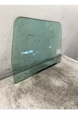 PETERBILT 388 Glass