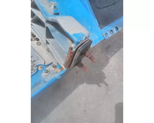 PETERBILT 388 HOOD HINGE