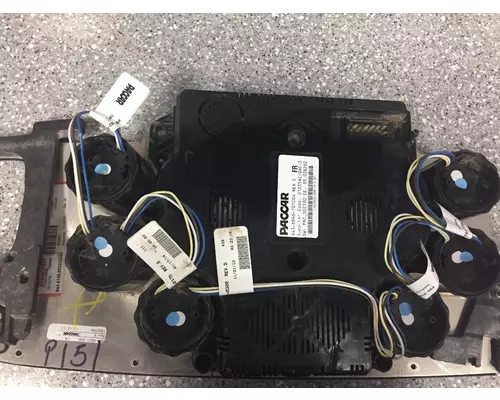 PETERBILT 388 Instrument Cluster