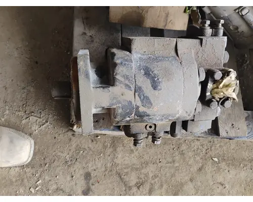 PETERBILT 388 PTO PUMP