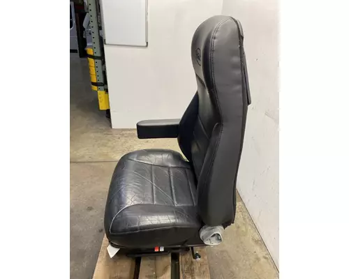 PETERBILT 388 Seat, Front