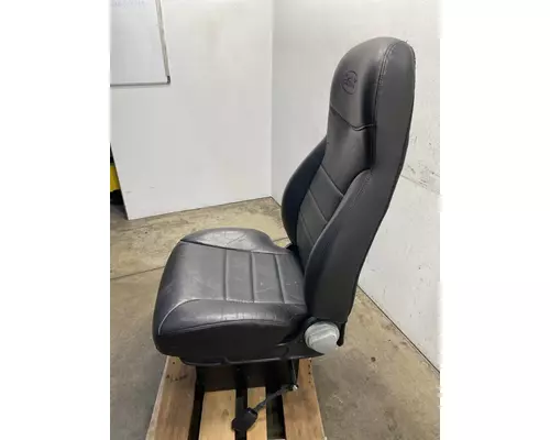 PETERBILT 388 Seat, Front
