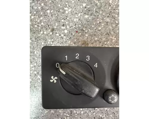 PETERBILT 388 Temperature Control