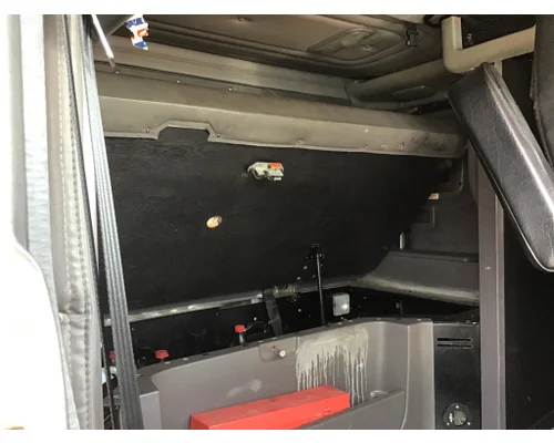 PETERBILT 388 WHOLE TRUCK FOR RESALE