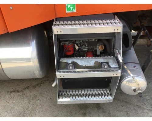 PETERBILT 388 WHOLE TRUCK FOR RESALE