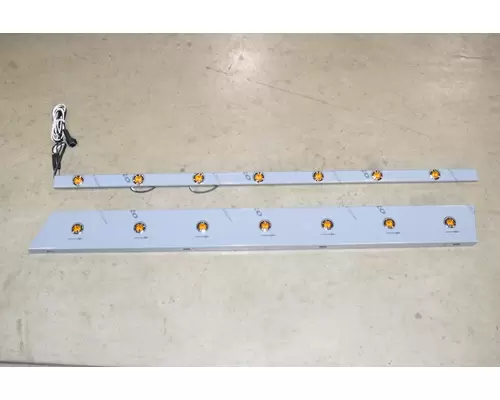 PETERBILT 389 Extended Hood Miscellaneous Parts