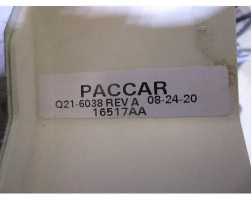 PETERBILT 389-Sleeper_Q21-6038 AC Control
