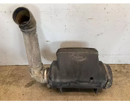 PETERBILT 389 Air Cleaner