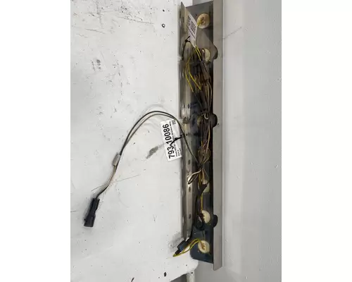 PETERBILT 389 Air Cleaner