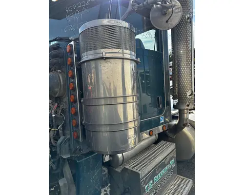 PETERBILT 389 Air Cleaner
