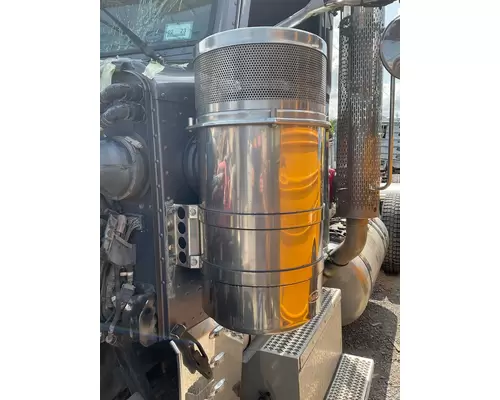 PETERBILT 389 Air Cleaner