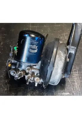 PETERBILT 389 Air Dryer