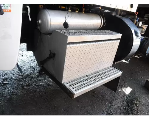 PETERBILT 389 Air Tank